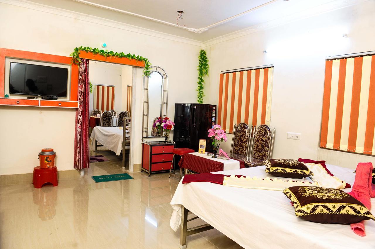 Jayanti Hotel Tarapith Extérieur photo