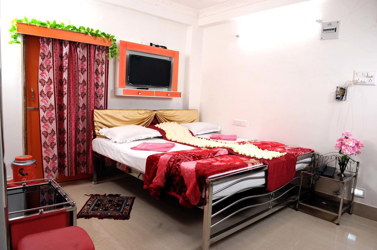 Jayanti Hotel Tarapith Extérieur photo